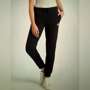 Adidas women’s essentials linear French terry cuffed jogger pants L